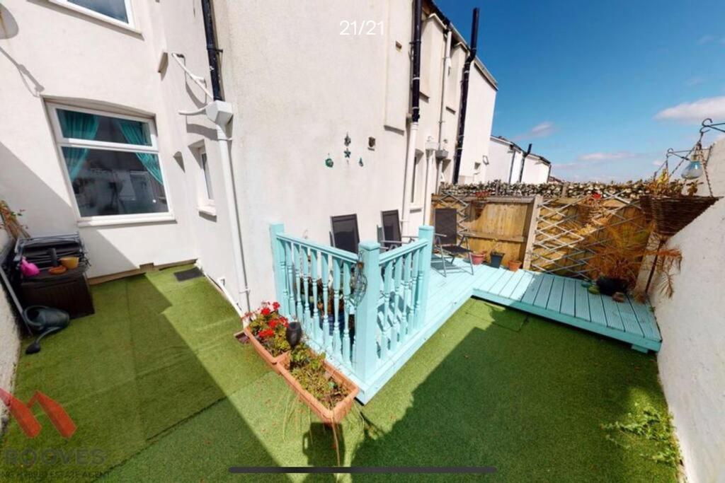 New Brighton Beach Wallasey Exterior photo